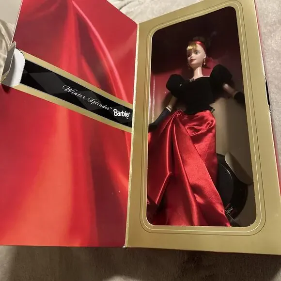 Vintage 1998 Avon Collector Edition Winter Splendor Barbie Doll, Blonde Nib - Picture 3 of 8